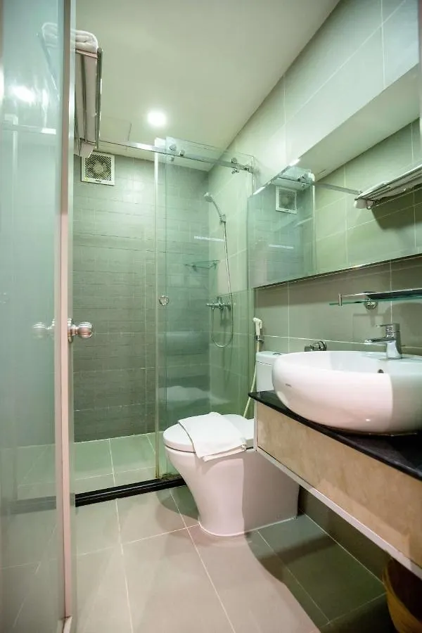 La Hotel Q10 Ho Chi Minh City 3*,